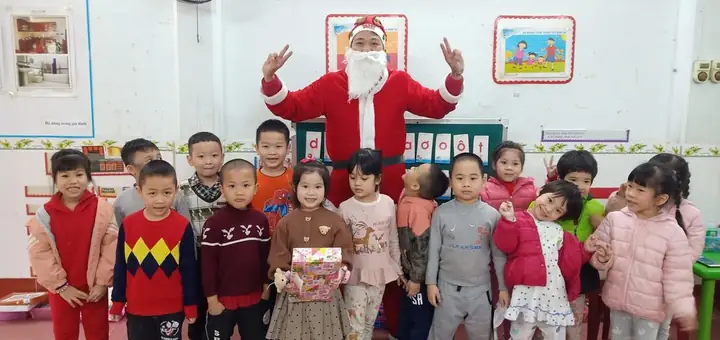 Dịch vụ ông già Noel tặng quà tại Quy Nhơn: Hướng dẫn từ A-Z