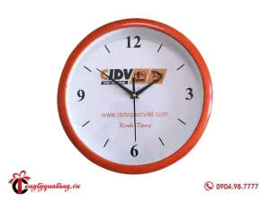 Đồng hồ quà tặng in logo: Khám phá giá trị và tiềm năng ứng dụng