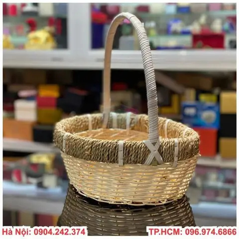 Mẫu giỏ mây đựng quà tết