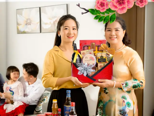 Giỏ quà Tết cho gia đình