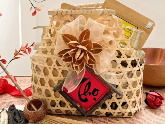 Giỏ quà tặng Tết handmade, thủ công Giỏ quà tặng Tết handmade, thủ công