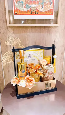 Giỏ quà tiếng Anh là gì? Giải thích chi tiết các thuật ngữ liên quan Giỏ quà tiếng Anh là gì? Giải thích chi tiết các thuật ngữ liên quan