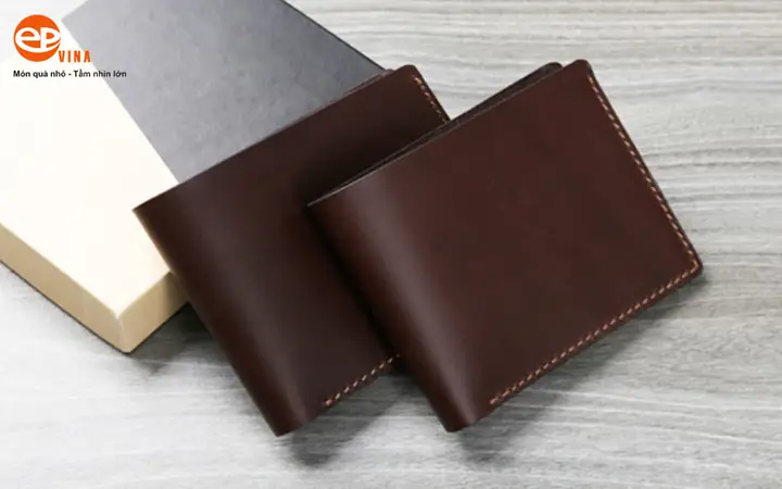 Gợi ý tặng quà cho đồng nghiệp: Nên chọn gì để vừa ý nghĩa vừa tinh tế?