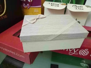 Hộp Giấy Cứng Đựng Quà: Hướng Dẫn Chi Tiết Từ Cấu Tạo Đến Lựa Chọn Hoàn Hảo