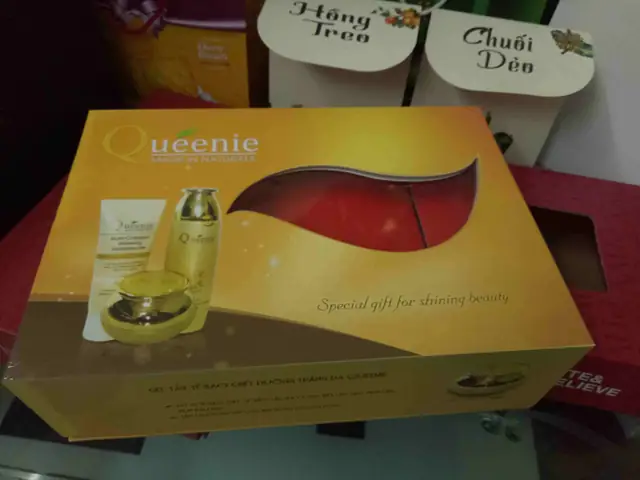 Hộp Giấy Cứng Đựng Quà: Hướng Dẫn Chi Tiết Từ Cấu Tạo Đến Lựa Chọn Hoàn Hảo