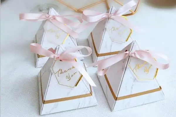 Gợi ý hộp quà cảm ơn đám cưới ý nghĩa và tinh tế