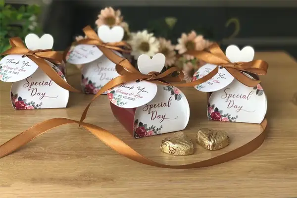 Hộp Quà Cưới Hà Nội: Hướng Dẫn Chọn Lựa & Đánh Giá Chi Tiết Hộp Quà Cưới Hà Nội: Hướng Dẫn Chọn Lựa & Đánh Giá Chi Tiết