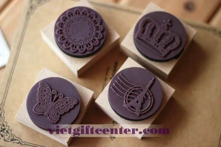 Hướng Dẫn Từng Bước Làm Hộp Quà Love Box Độc Đáo