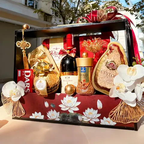 Khay Gỗ Đựng Quà Tết: Đánh Giá Chi Tiết và Hướng Dẫn Lựa Chọn Khay Gỗ Đựng Quà Tết: Đánh Giá Chi Tiết và Hướng Dẫn Lựa Chọn