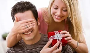 Khi Nhận Quà Nên Nói Gì Để Thể Hiện Lòng Biết Ơn Chân Thành?