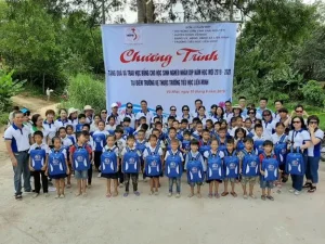 Kịch Bản Chương Trình Trao Quà Tết: Đậm Đà Ý Nghĩa và Chuyên Nghiệp