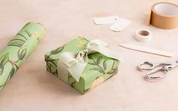 Hướng Dẫn Chi Tiết Cách Làm Hộp Quà Bằng Giấy Đơn Giản Tại Nhà