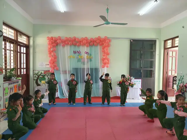 làm quà tặng chú bộ đội