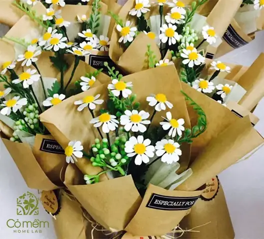 2.3. Bó hoa giấy làm quà 20/10
