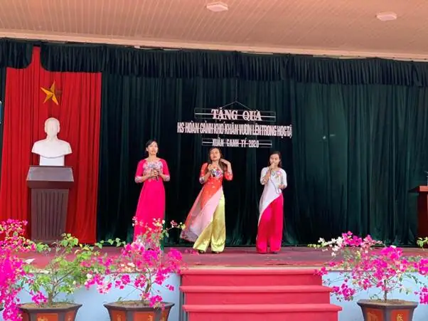 Hướng dẫn tổ chức và ý nghĩa của lễ trao quà cho học sinh nghèo Hướng dẫn tổ chức và ý nghĩa của lễ trao quà cho học sinh nghèo