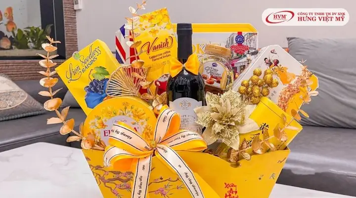 Những mẫu giỏ quà Tết sang trọng khác