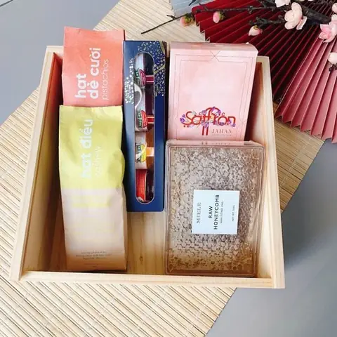 Gợi ý 30+ Món Quà Bất Ngờ Cho Mẹ Đầy Ý Nghĩa & Tình Cảm
