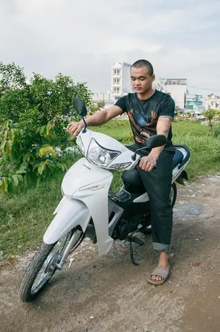 Gợi Ý 20+ Món Quà Khiến Chàng Bất Ngờ Và Hạnh Phúc Vỡ Oà