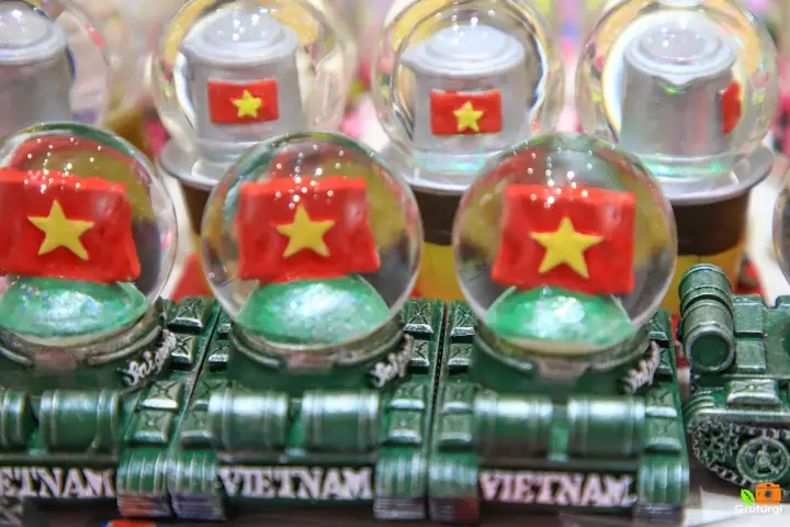 Cẩm Nang Mua Quà Lưu Niệm Đà Nẵng: Địa Chỉ & Sản Phẩm Nên Chọn Cẩm Nang Mua Quà Lưu Niệm Đà Nẵng: Địa Chỉ & Sản Phẩm Nên Chọn