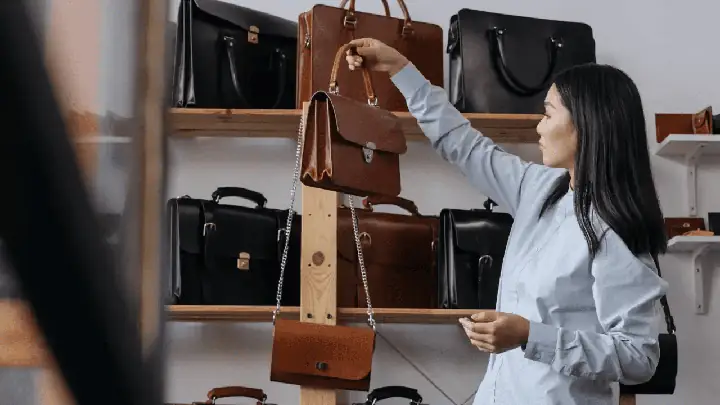 mua quà tặng sếp nam