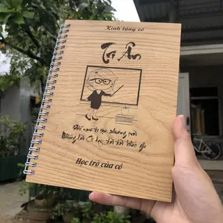 Gợi ý mua quà tặng thầy 20 11: Chọn quà sao cho phù hợp?