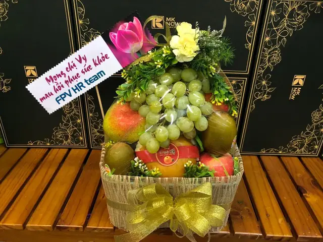 Người Mới Mổ Nên Tặng Gì? Hướng Dẫn Chọn Quà Phù Hợp