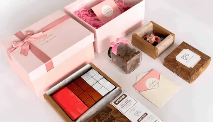 Mua Quà Valentine Ở TPHCM: Gợi Ý Ý Nghĩa & Địa Chỉ Uy Tín Mua Quà Valentine Ở TPHCM: Gợi Ý Ý Nghĩa & Địa Chỉ Uy Tín