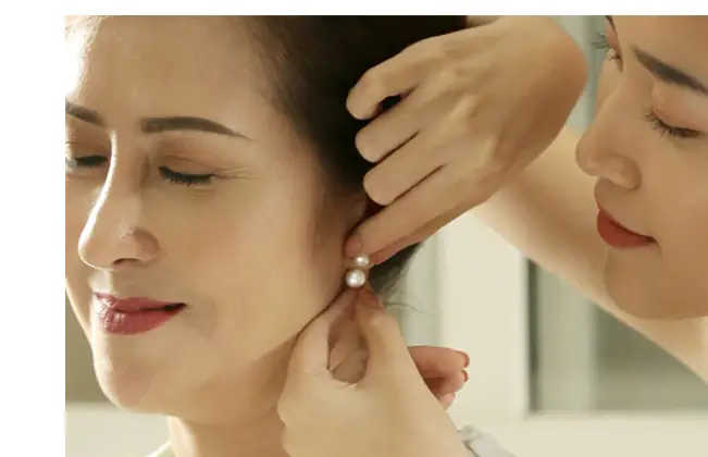 Quần áo và đồ trang sức