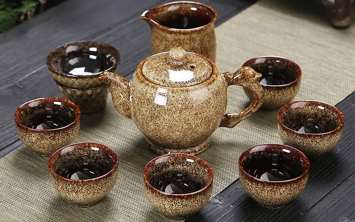 Nên Tặng Quà Gì Cho Quân Nhân: Cẩm Nang Chọn Quà Tri Ân Sâu Sắc