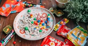 Nghị Luận Về Vấn Đề Ăn Quà Vặt Của Học Sinh: Phân Tích Toàn Diện
