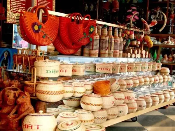 Người Thái Lan Thích Quà Gì? Gợi Ý Quà Tặng Tinh Tế Từ Việt Nam Người Thái Lan Thích Quà Gì? Gợi Ý Quà Tặng Tinh Tế Từ Việt Nam