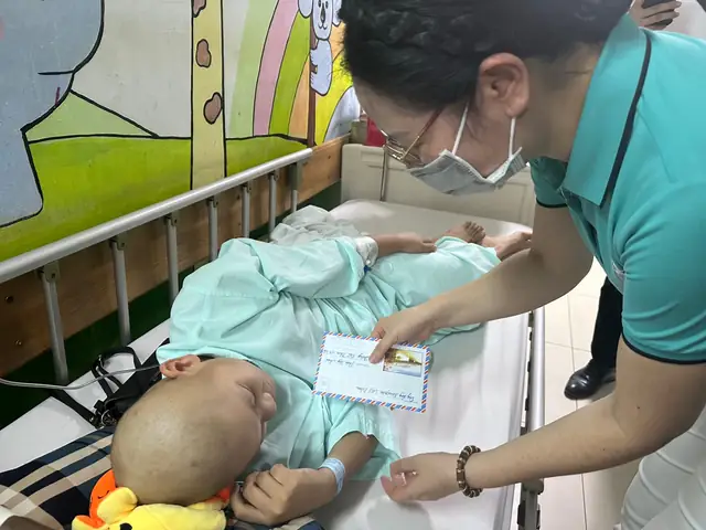 Những Món Quà Nhỏ Xinh: Hướng Dẫn Chọn Và Tặng Ý Nghĩa Những Món Quà Nhỏ Xinh: Hướng Dẫn Chọn Và Tặng Ý Nghĩa
