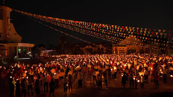 Ông Già Noel Tặng Quà Ngày Nào? Giải Đáp Chi Tiết Về Đêm Giáng Sinh