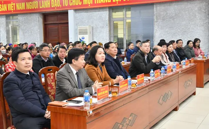 Phát biểu trao quà Tết cho người nghèo: Viết sao cho ý nghĩa? Phát biểu trao quà Tết cho người nghèo: Viết sao cho ý nghĩa?