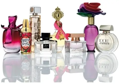 Quà 20 10 Hà Nội: Gợi Ý & Địa Chỉ Mua Sắm Ý Nghĩa Nhất