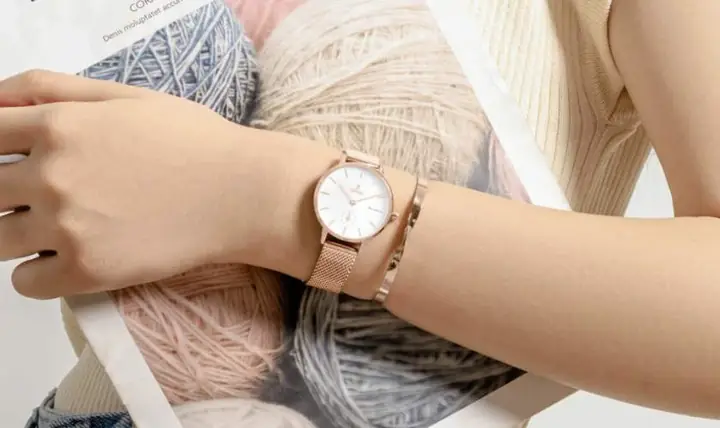 Gợi Ý Quà 8/3 Cho Chị Gái: Chọn Lựa Tinh Tế, Ý Nghĩa Nhất