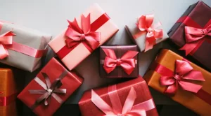 Quà 8/3 Cho Người Yêu Xa: Gợi Ý Tinh Tế Gắn Kết Tình Cảm