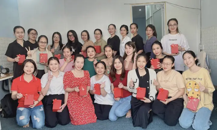 quà 8 3 cho nhân viên nữ quà 8 3 cho nhân viên nữ
