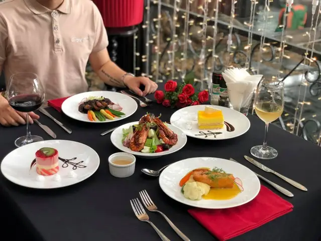 Gợi Ý Quà 8/3 Đơn Giản Ý Nghĩa: Tặng Gì Cho Người Phụ Nữ Bạn Yêu?
