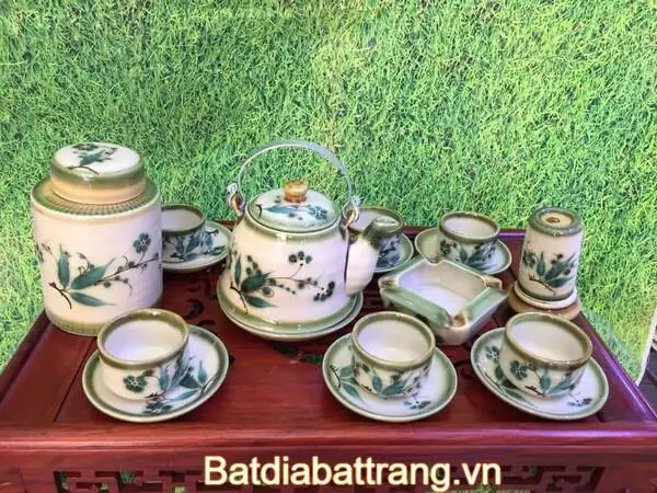 Quà Biếu Tết Cho Người Già Nên Chọn Gì Để Thể Hiện Lòng Hiếu Thảo?