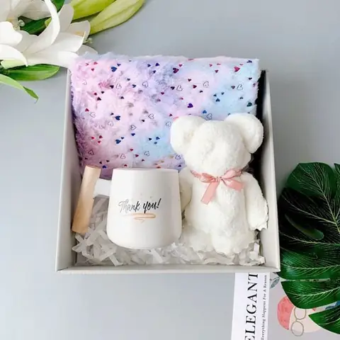 Những món quà cảm ơn ý nghĩa: Bí quyết chọn lựa tinh tế Những món quà cảm ơn ý nghĩa: Bí quyết chọn lựa tinh tế