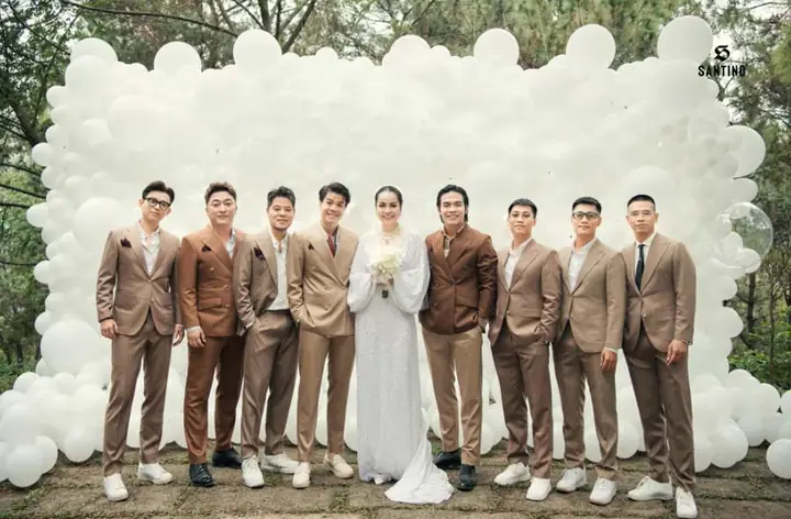 Hướng Dẫn Chọn Quà Cưới Độc Đáo Cho Bạn: Tinh Tế & Ý Nghĩa