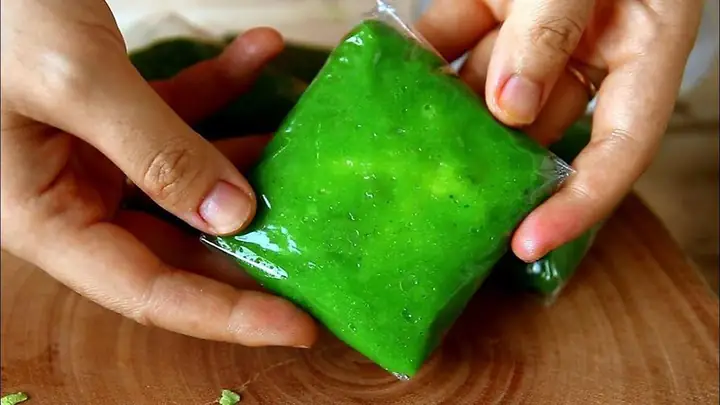 Quà Đặc Trưng Hà Nội: Khám Phá Nét Tinh Hoa Ẩm Thực & Văn Hóa Thủ Đô