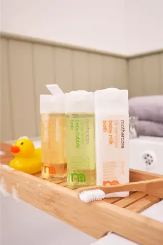 Top 7 Gợi Ý Quà Đầy Tháng Cao Cấp: Sang Trọng và Ý Nghĩa