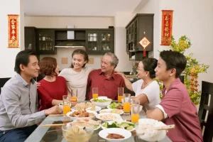 Quà lại mặt nhà gái: Chọn gì để ghi điểm tinh tế?