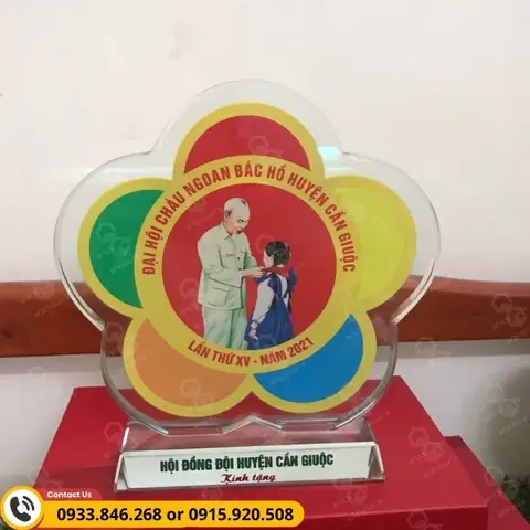 Gợi ý chọn quà lưu niệm đại hội ý nghĩa, tạo dấu ấn sâu sắc