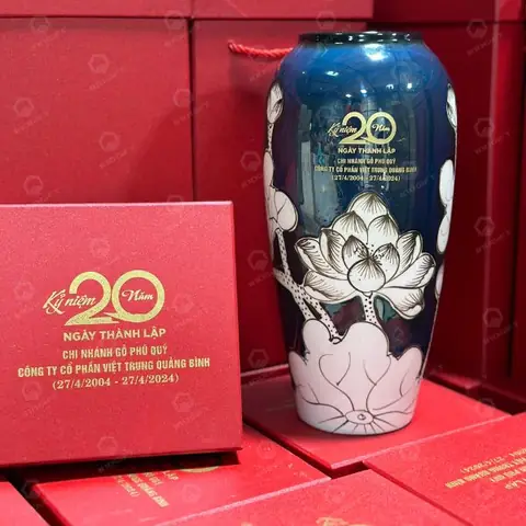 Gợi ý chọn quà lưu niệm đại hội ý nghĩa, tạo dấu ấn sâu sắc