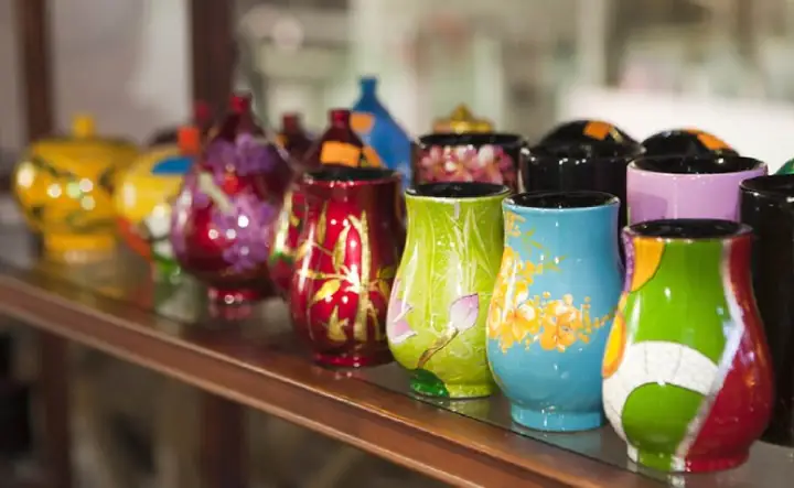 Gợi ý 50+ món **quà lưu niệm độc đáo** và ý nghĩa cho mọi dịp Gợi ý 50+ món **quà lưu niệm độc đáo** và ý nghĩa cho mọi dịp