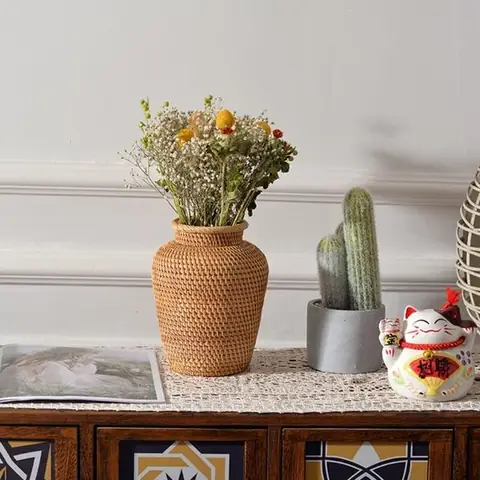 Quà Lưu Niệm Độc Lạ: Gợi Ý Ý Tưởng & Giá Trị Văn Hóa