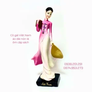 Kinh nghiệm chọn quà lưu niệm giá sỉ tại TPHCM